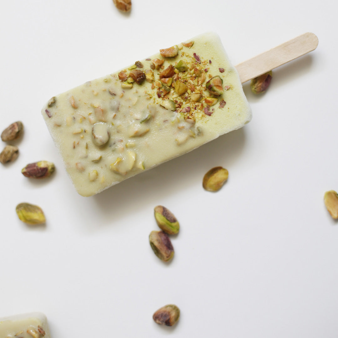 カップアイスケーキ４個とアイスバー２本のセットギフト